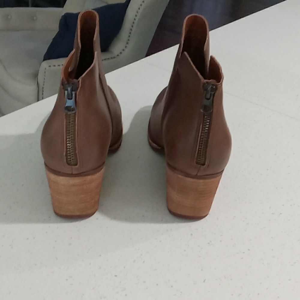 Kork Ease Chandra  round toe ankle boots w side slits & rear zipper size 11 NWT. - Picture 8 of 11